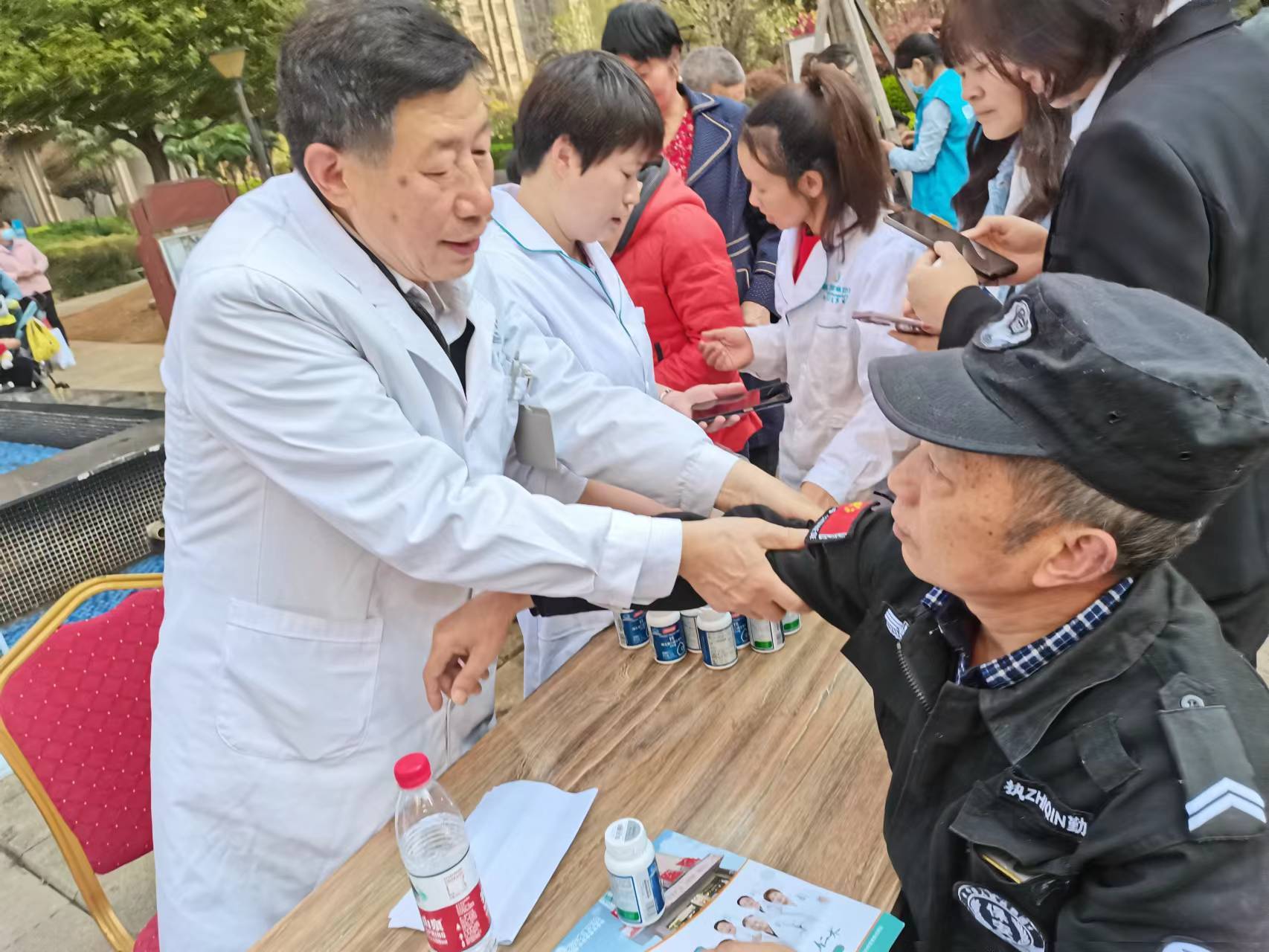 详细阅读:平阳最新24小时高价回收医保长沙方法分析(最方便真实的平阳长沙医废处理方法) 平阳最新24小时高价回收医保长沙方法分析(最方便真实的平阳长沙医废处理方法)